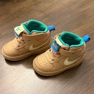 Nike Kids Tan Sneakers